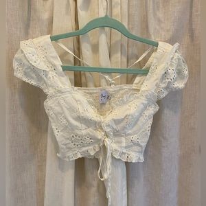PRINCESS POLLY WHITE EYELET CROP TOP COTTAGE CORE - gently used size 2